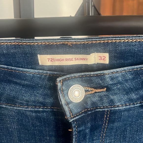 721 high rise skinny jeans - Picture 2 of 3